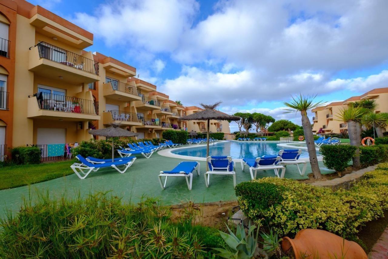 Aparthotel Las Dunas Chiclana de la Frontera Exterior foto